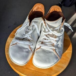 Vivobarefoot sz41 women's Geo Court III